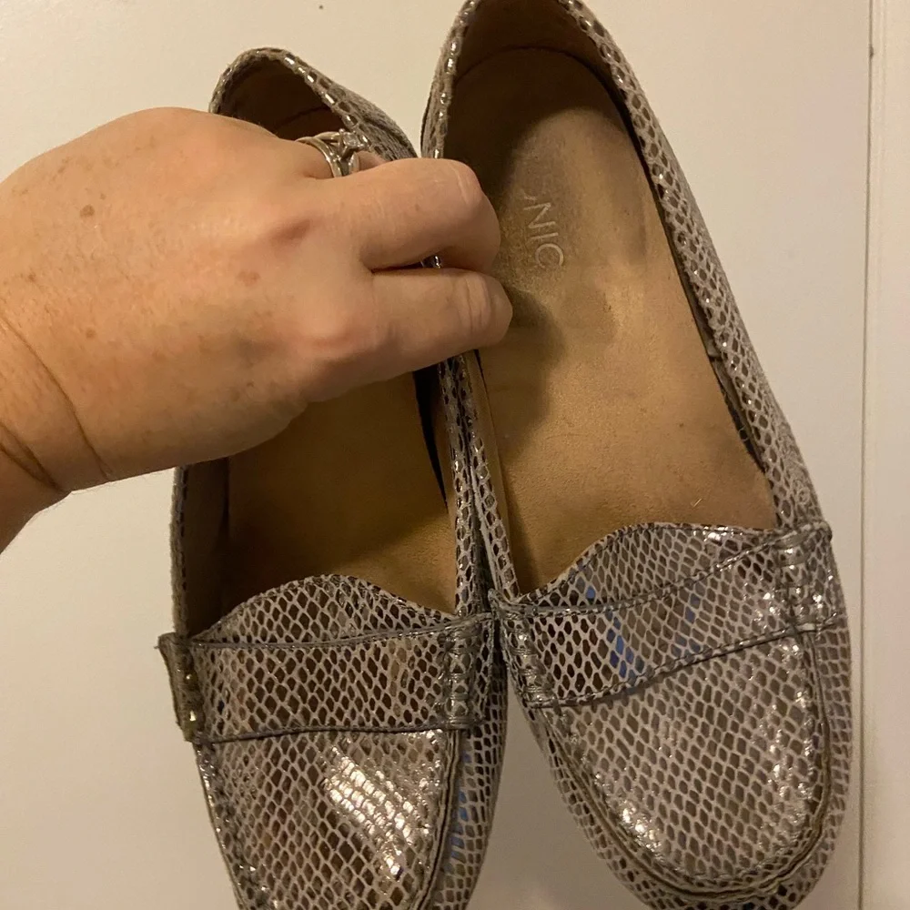 Vionic Women's Metallic Snakeskin Loafers - Picture 3 of 4